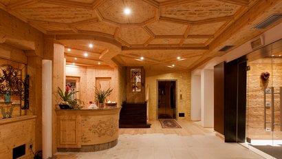 Chalet Hotel Laura: Alpine retreat in the Brenta Dolomites