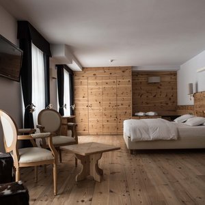 Chalet Hotel Laura: Alpine retreat in the Brenta Dolomites